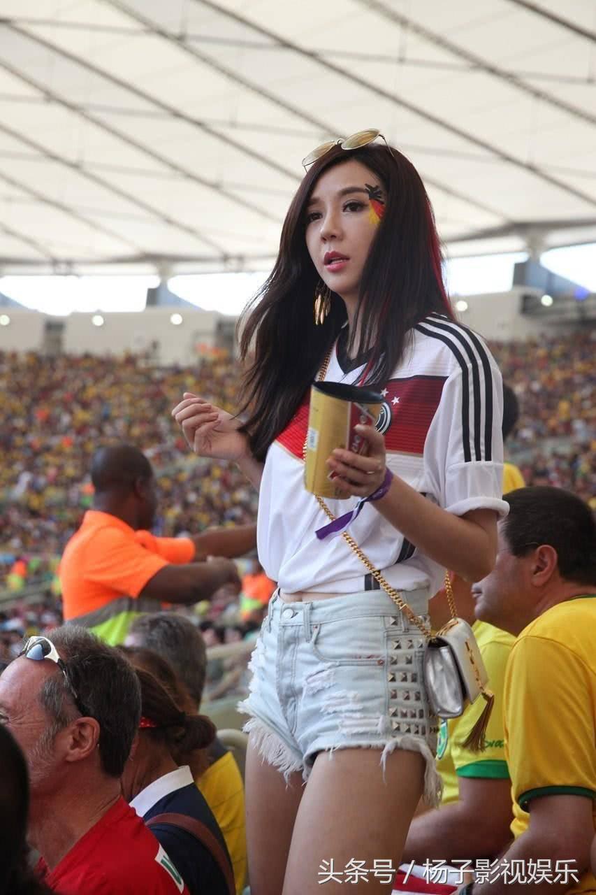 明星足球宝贝唐嫣,足球宝贝袁姗姗唐嫣