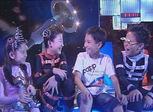 点一下回车键就能穿越，这部科幻剧你看过吗？