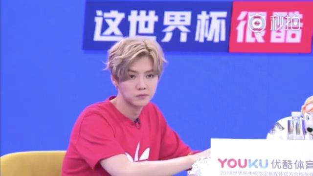 鹿晗评c罗和梅西,鹿晗谈c罗和梅西哪个厉害