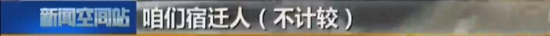 奔驰和奔驰当街“顶牛”，谁都不让谁！志愿者大叔一开口，神了……