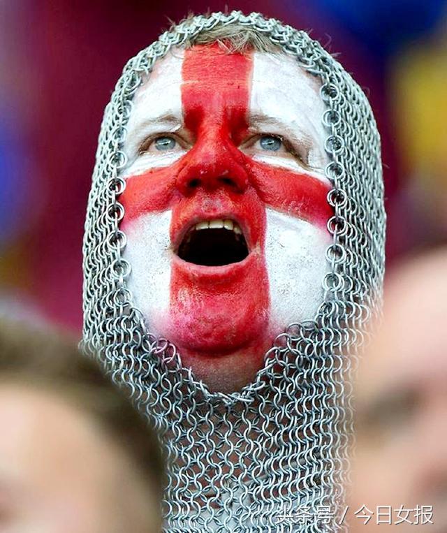 头顶“球场”化“猫”妆，“变相怪杰”满场飞，世界杯球迷谁最强