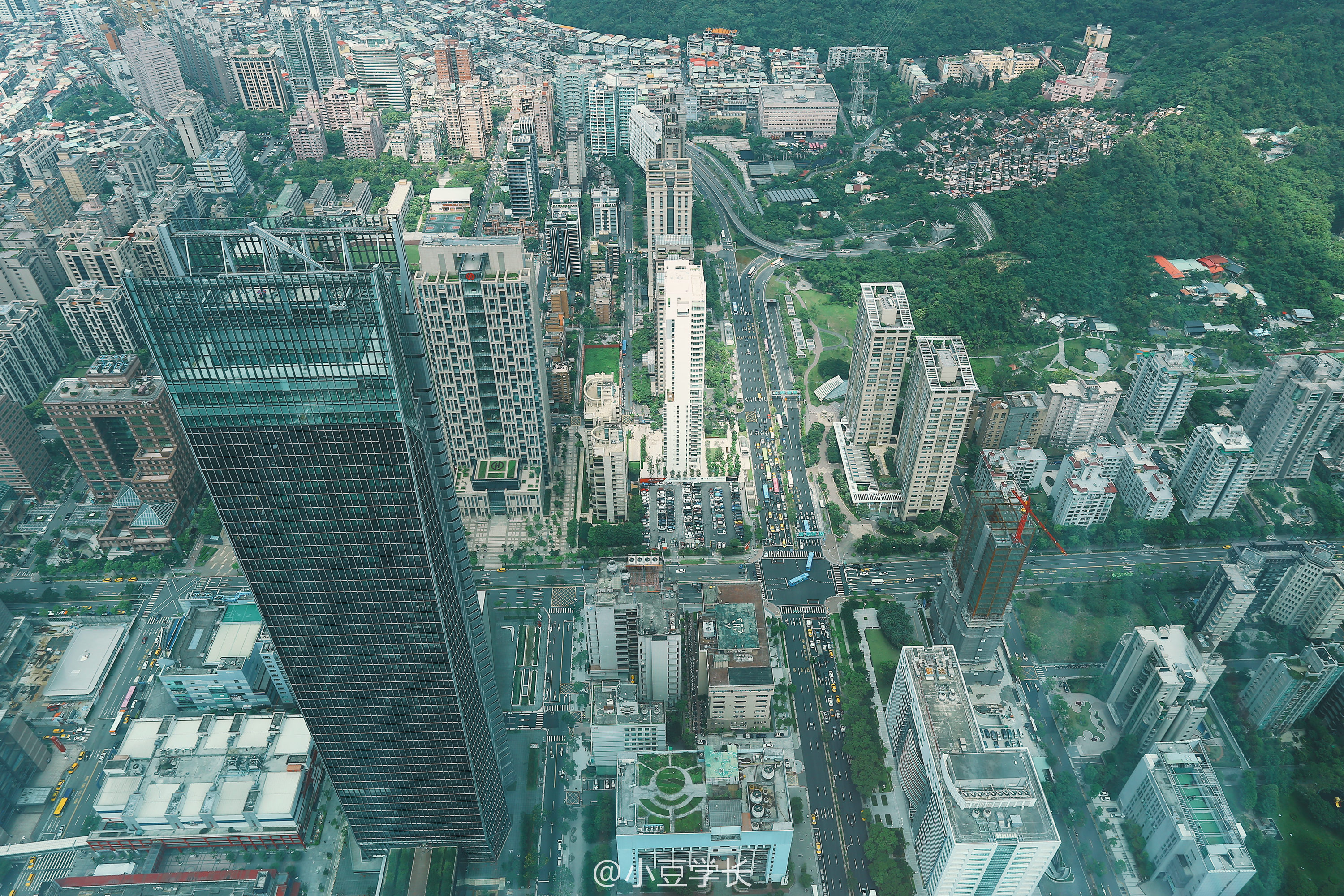 世界最快观景电梯8米,世界上最高最快的电梯