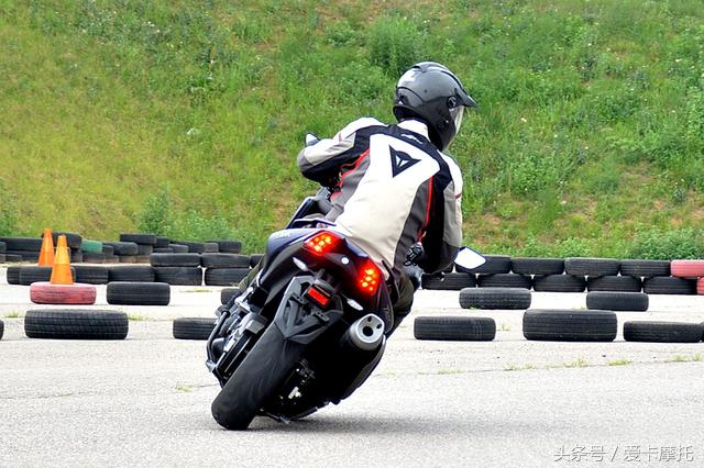 顶级跑羊的不二之选试驾YAMAHATMAXDX