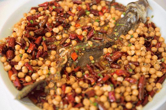 嗜辣星人的终极灵药！魔都这12家火辣餐厅，来吃饭的人都被弄哭了