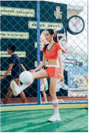 下雨又怎样？照样人气爆棚！小茗同学奇趣狂欢节燃爆南昌！