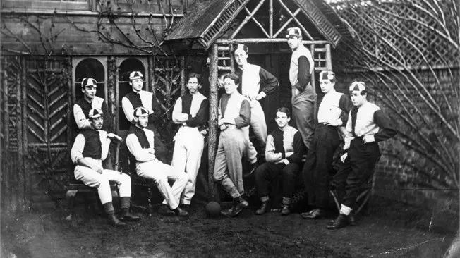 世界杯和奥运会哪个赚钱,世界杯奥运会哪个赚钱