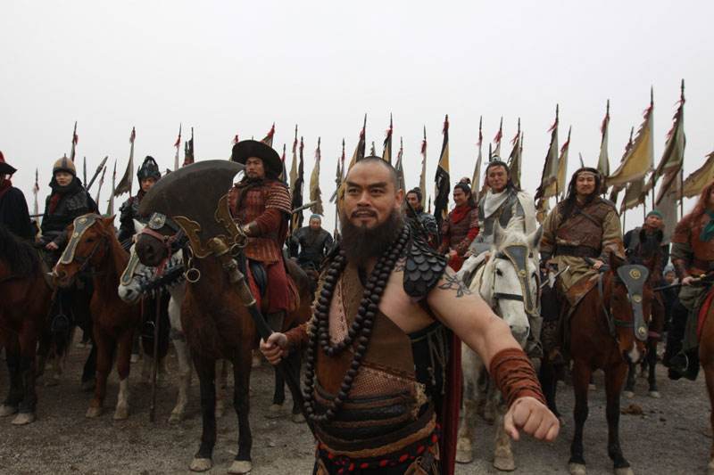 梁山好汉第108位谁是好人,梁山好汉最先是谁带领的