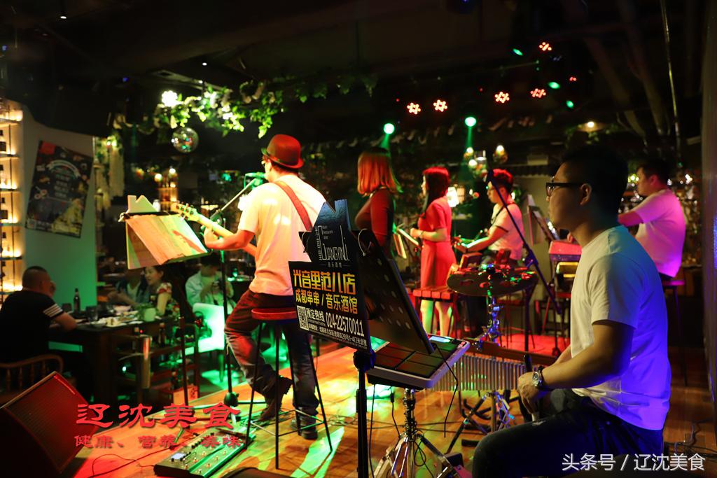 这家缝纫机串串香改变了沈阳酒吧的世界，撸串听歌相当巴适