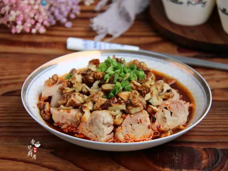 核桃仁和它搭配，每天吃一点，增智健脑，提高免疫力