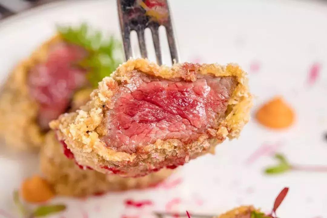 适合小情侣去的餐吧,一家很有情调和气氛的露天餐吧