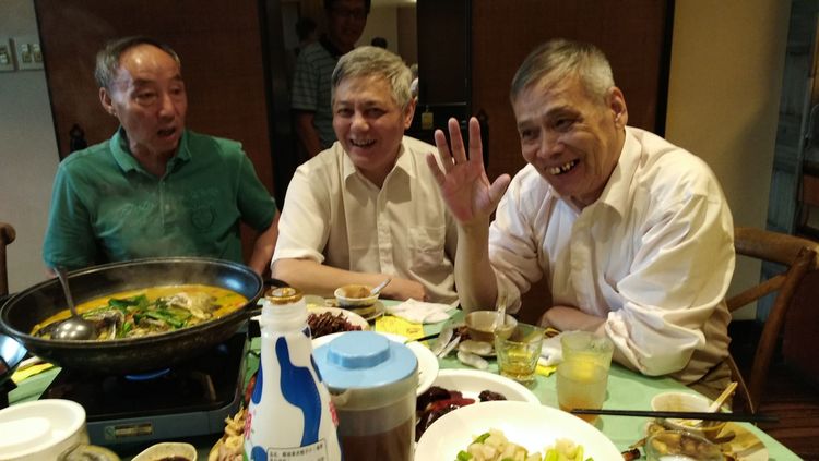 干岔子一，二队老知青久别重逢，共忆黑土情长