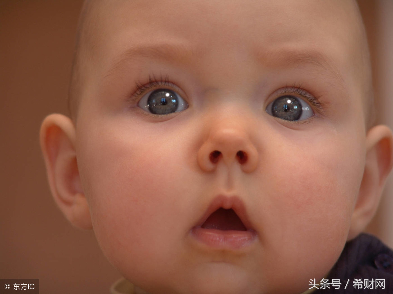 取钱银行卡被吞,取钱时银行卡被吞了怎么办呢