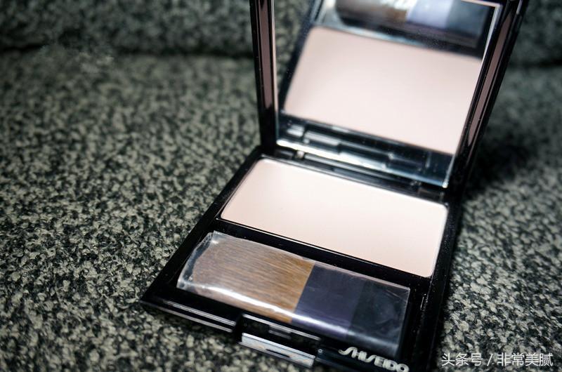 新手彩妆高光推荐哪款,美妆博主测评mac生姜高光