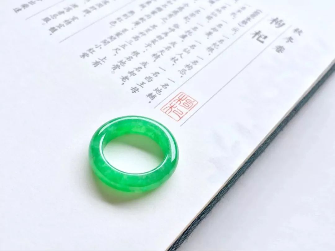 冰糯种和糯种翡翠区别,冰种和冰糯种翡翠的对比图片