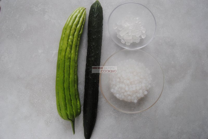 原来苦瓜汁这么好喝,夏天鲜榨苦瓜汁的做法