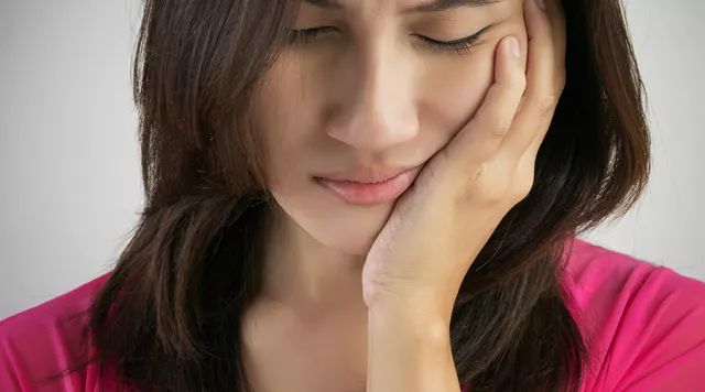 我做过最勇敢的事，就是咬破口腔溃疡