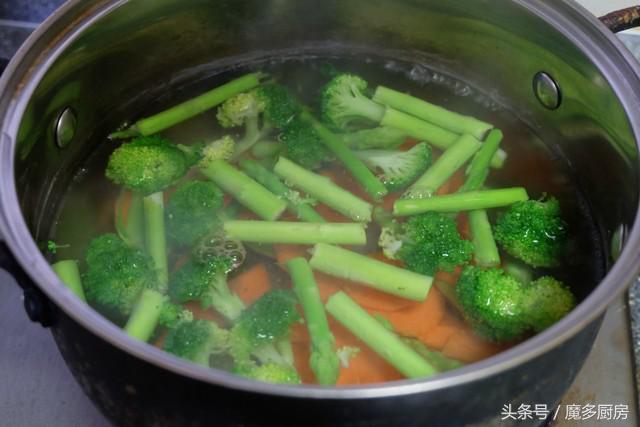 好吃又营养的蔬菜沙拉,好吃营养健康的蔬菜沙拉怎么做