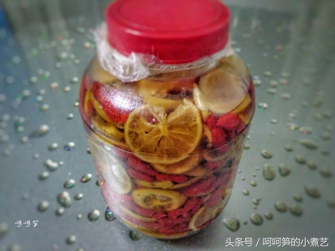 怎么做蜂蜜柠檬水超好吃又好看,柠檬水的做法简单又好喝不加蜂蜜