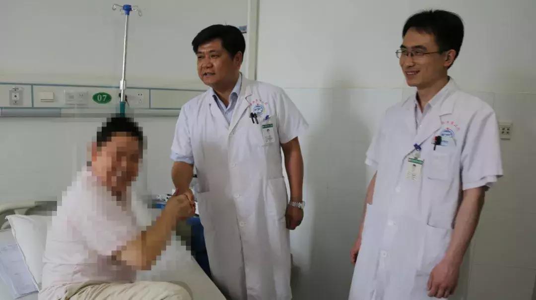 在生命的禁区精耕细作—记市二院神经外科特*医色**疗技术发展纪实