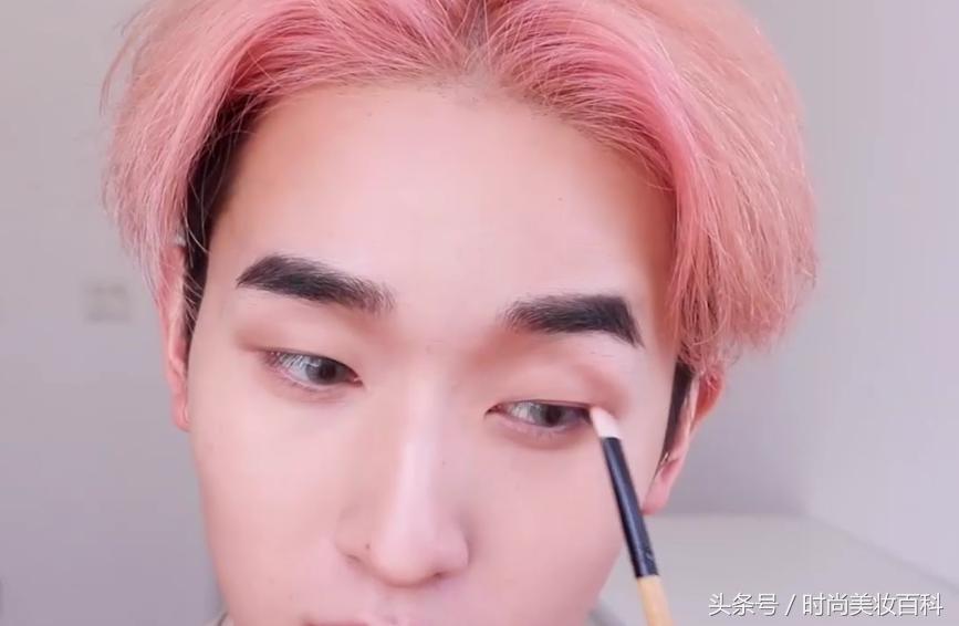 男生化妆教程日常妆精致第一名,男生怎么化妆简单又帅