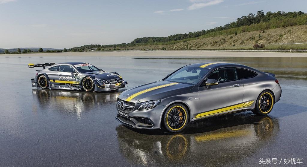 被誉为超跑的足球明星,足球场上的明星