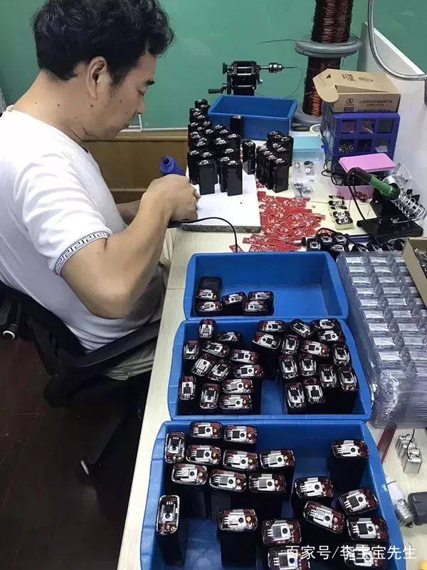 智能门锁小黑盒,小黑盒电子门锁开锁