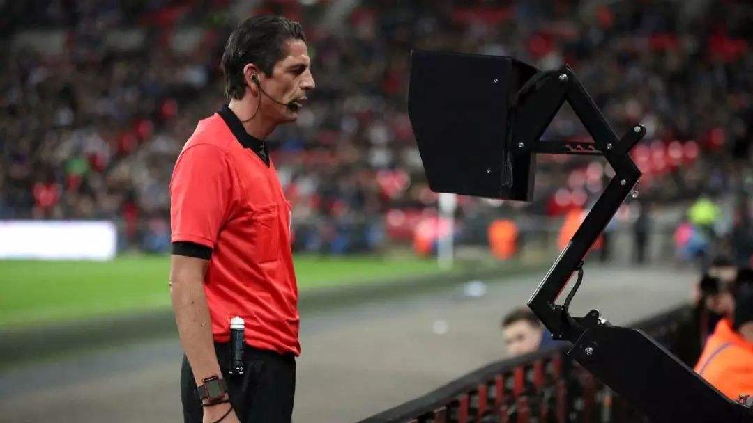 足球var规则及手势,足球是圆的原版