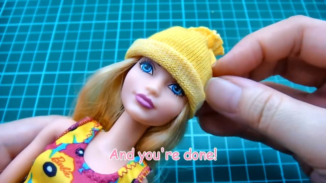 教你学会如何制作可爱的迷你无边帽,用来装饰芭比娃娃非常可爱!