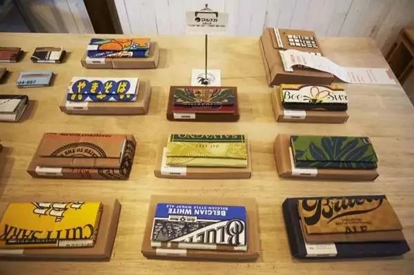 他用废纸箱做钱包，居然卖到600元，MUJI都叫好！