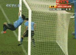 足球过人动图,最新足球搞笑片段