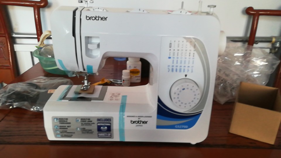 如何选一台适合自己的缝纫机,新手买缝纫机是脚踏好还是电机好