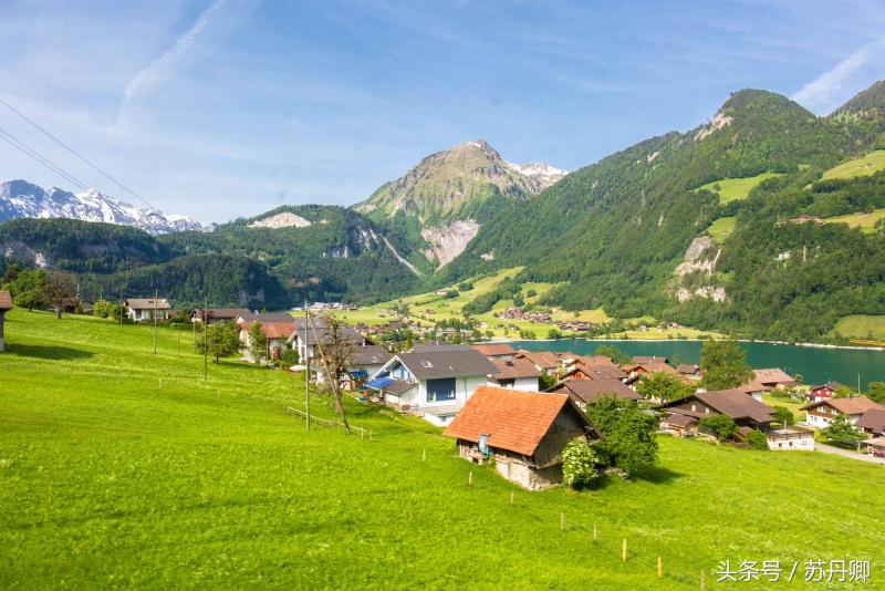 中国游客花100欧元坐一趟黄金列车，全程睡觉聊天谈奢侈品