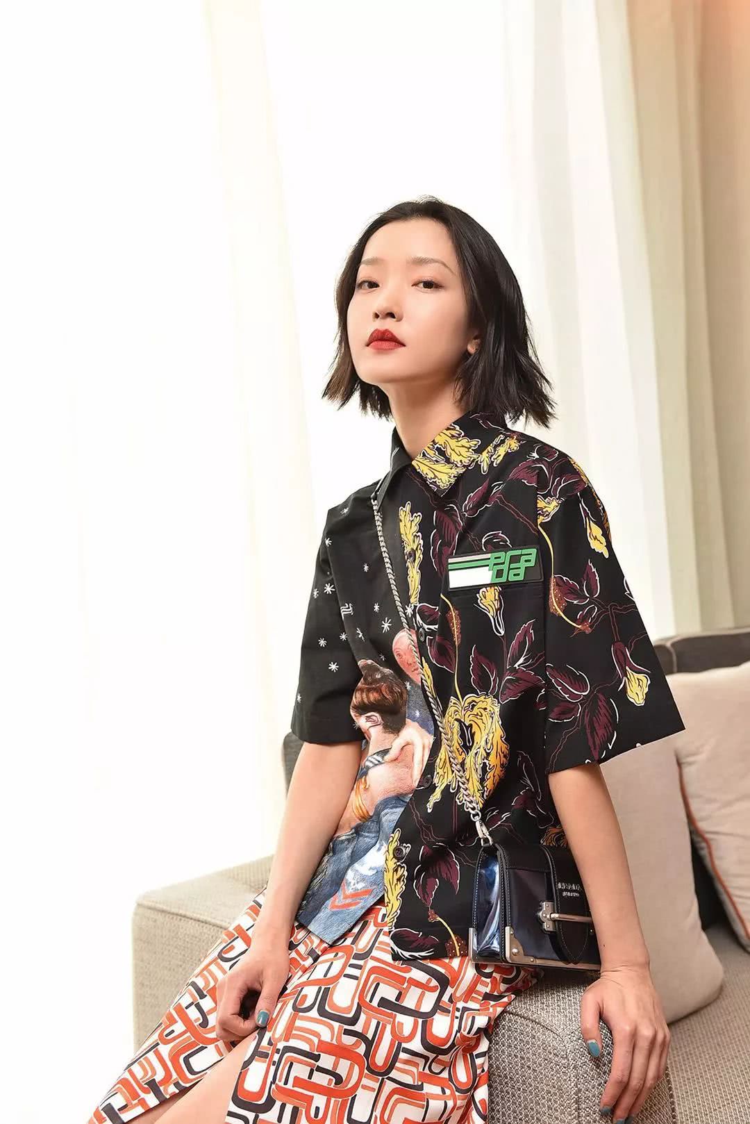 超模杜鹃的特征,超模杜鹃最新穿搭