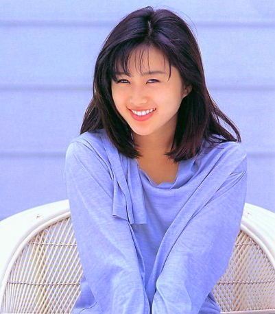 曾经玉女偶像43岁酒井法子复出之路艰难深陷64岁歌手不伦恋丑闻