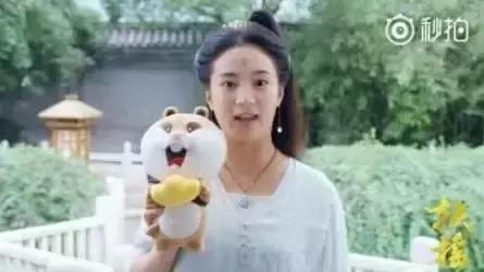 15岁“被P裸照,辍学,陪睡”?如今复出演大IP又被关系户截胡?