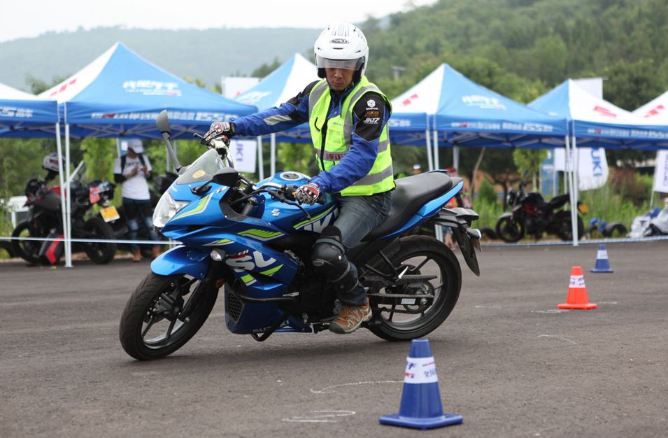 铃木gixxer155价格,铃木gixxer最新款