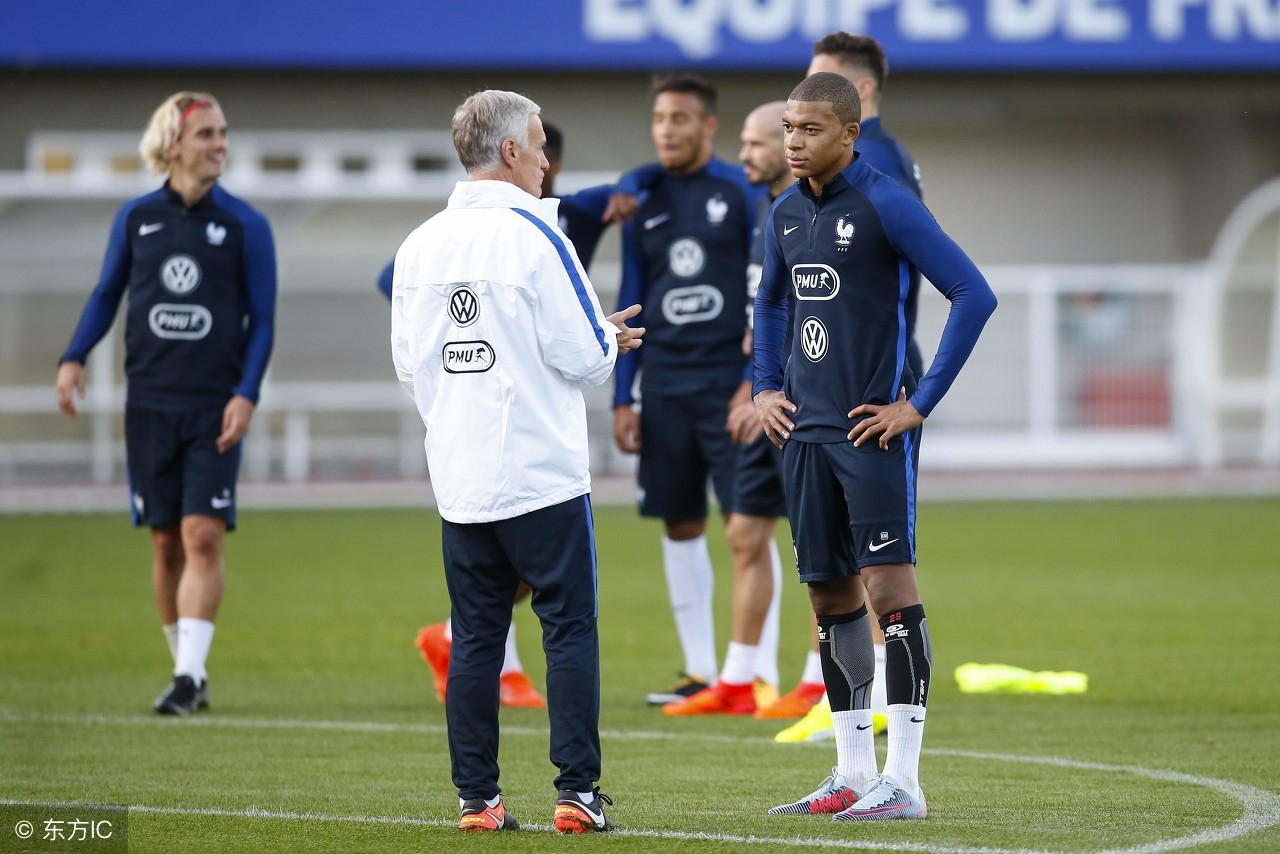 梅西跟c罗到底谁淘汰了,梅西和c罗谁能打破他们的纪录