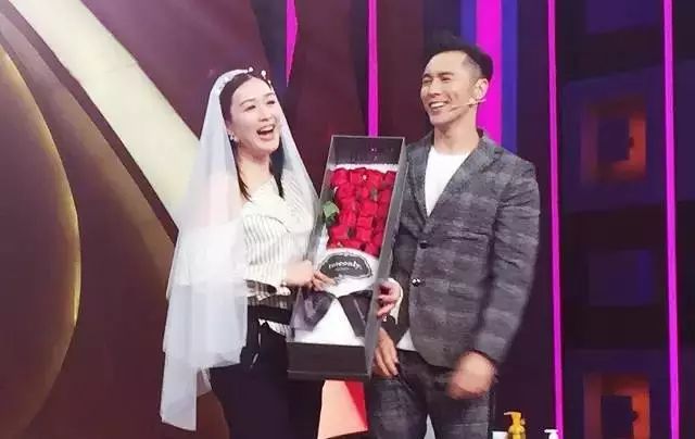 roseonly上海旗舰店地址,roseonly香港海港