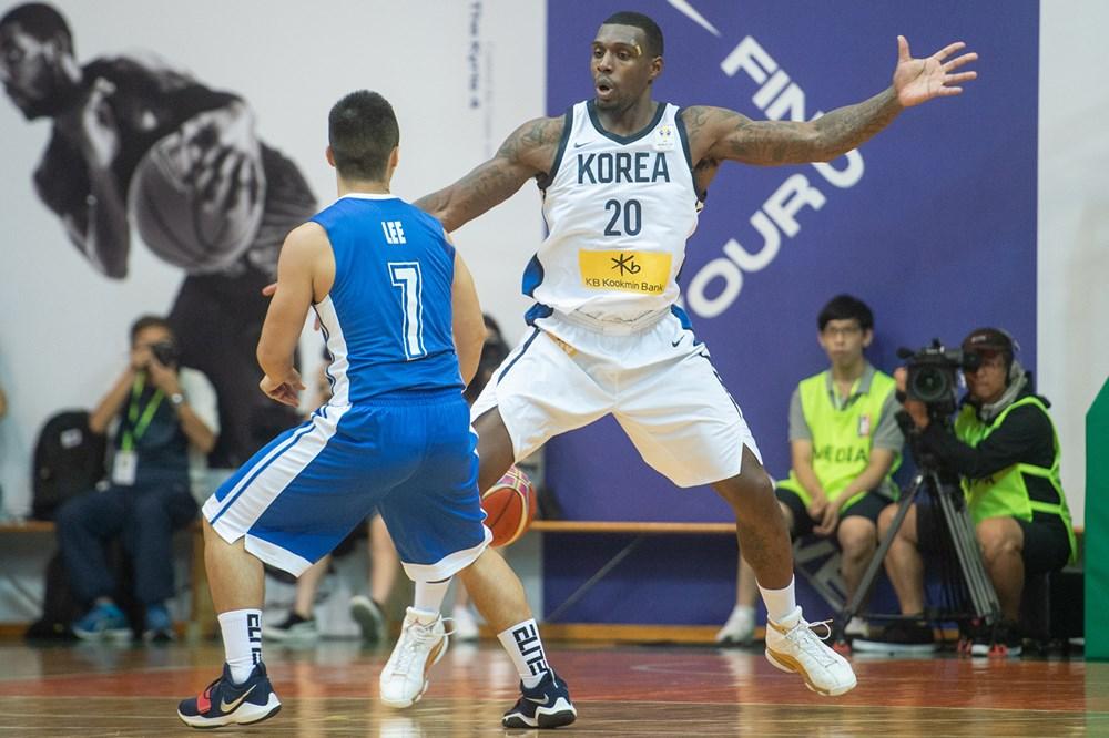 王哲林砍下31分14板,王哲林暴砍35分14板