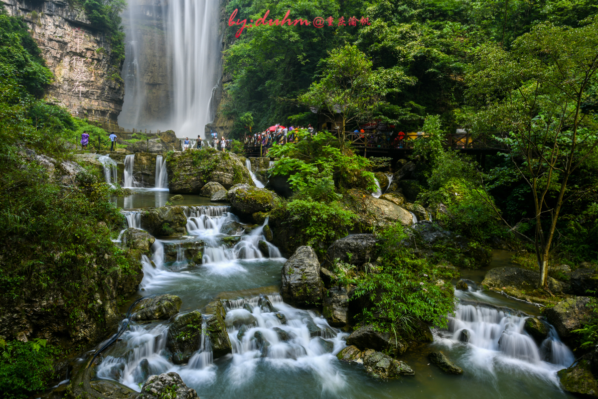 九龙潭瀑布和黄果树瀑布都挺壮观,亚洲第一瀑是黄果树瀑布吗
