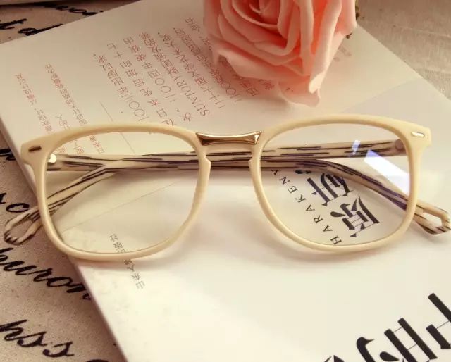 女生问你借钱高情商回复,喜欢的女生问你借钱怎么办