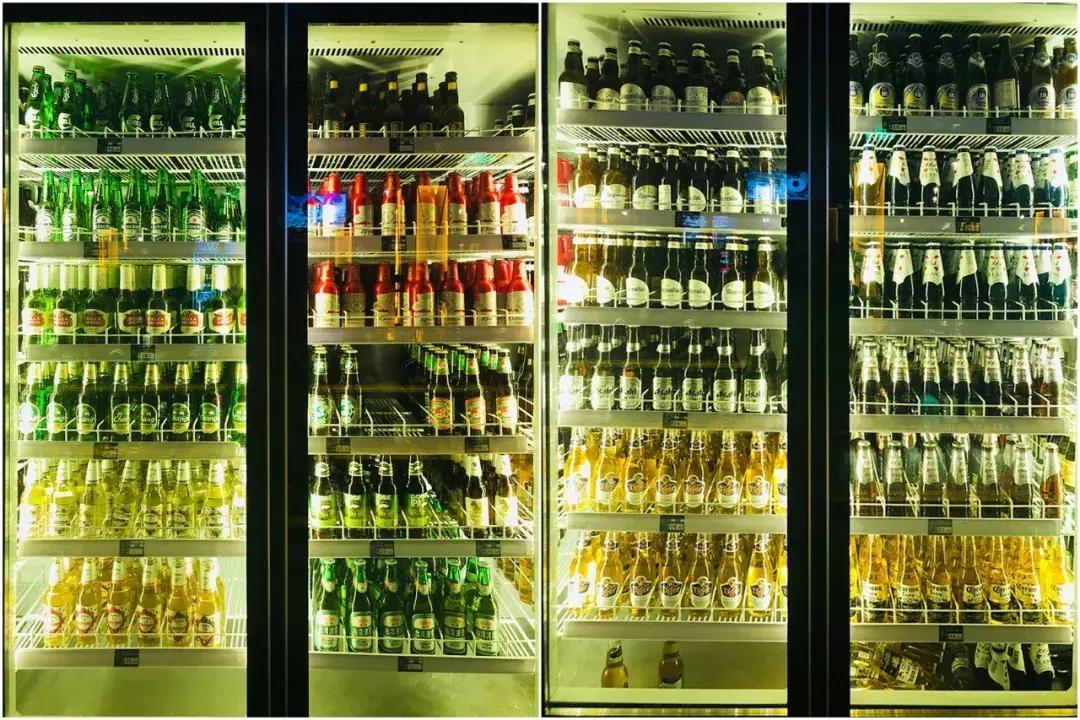 内马尔巴黎看球,内马尔17-18赛季球衣签名