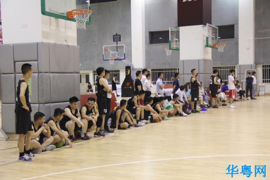 省金服深圳专委会VS小小金融“篮球争霸战”揭开序幕