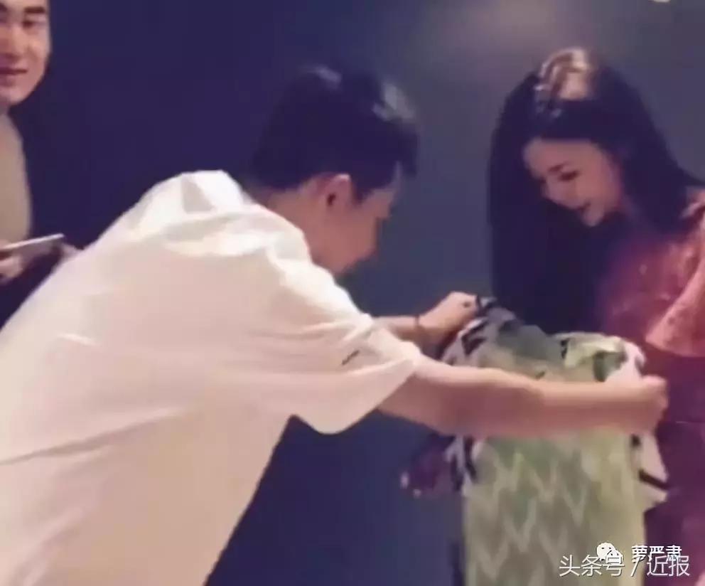 谢天笑做客央视尬聊，世界杯支持意大利！网友：是世界杯期间的我