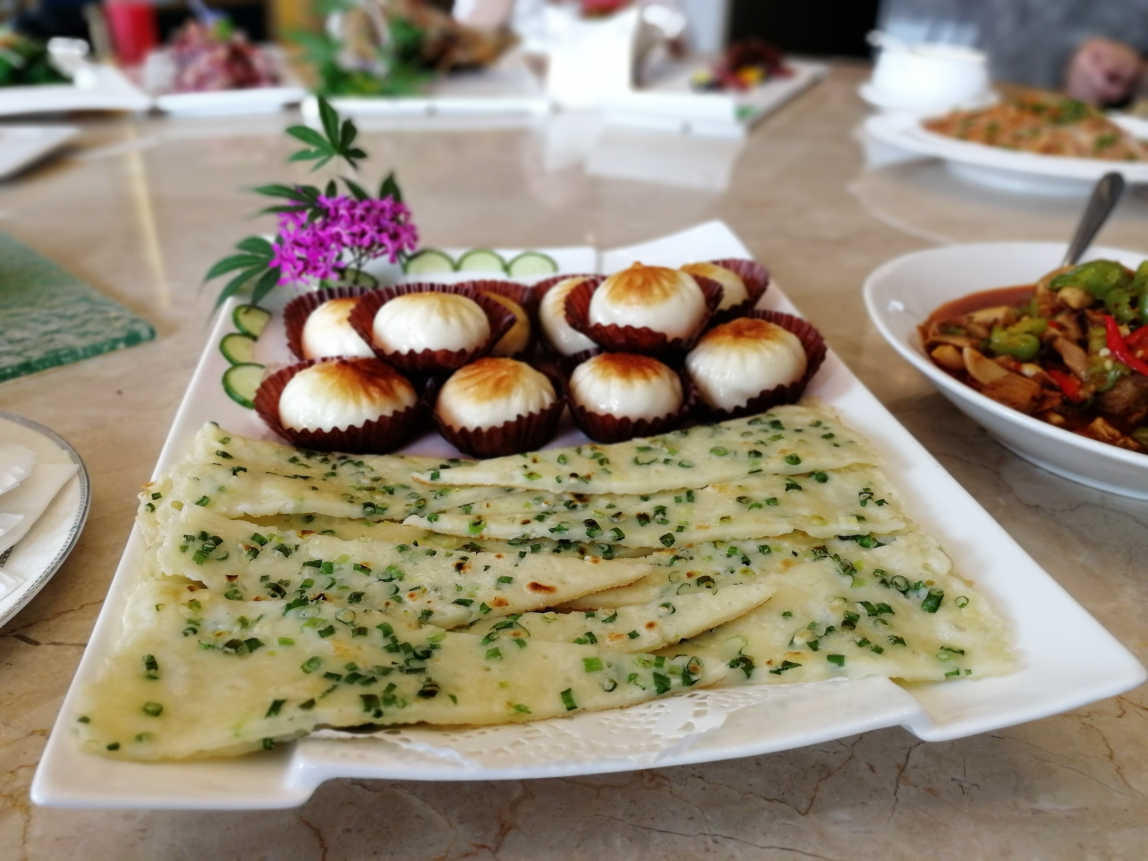 看花海，泡温泉，吃美食，这样的度假风你爱不爱？