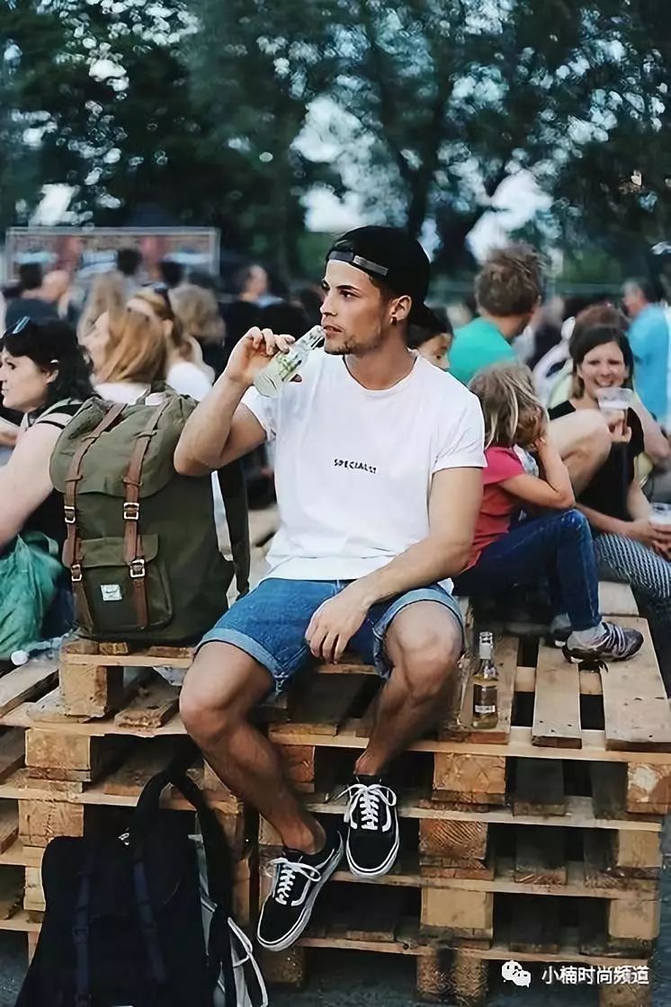 男士夏季牛仔裤穿搭技巧,牛仔裤穿搭男士夏季高级感