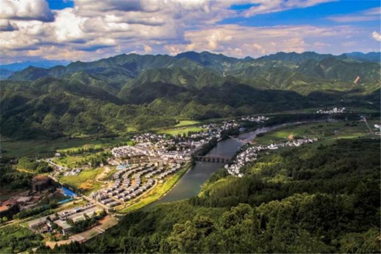 安徽自驾游小众景点,安徽旅游必去十大景点皖南古村落