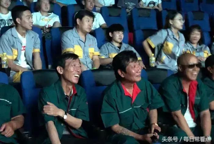 小沈阳猛虫过江,小沈阳请环卫工人看电影