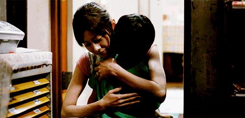 令人发指！桂林60岁保安将手伸进女童裙底，而现实比这更残酷……