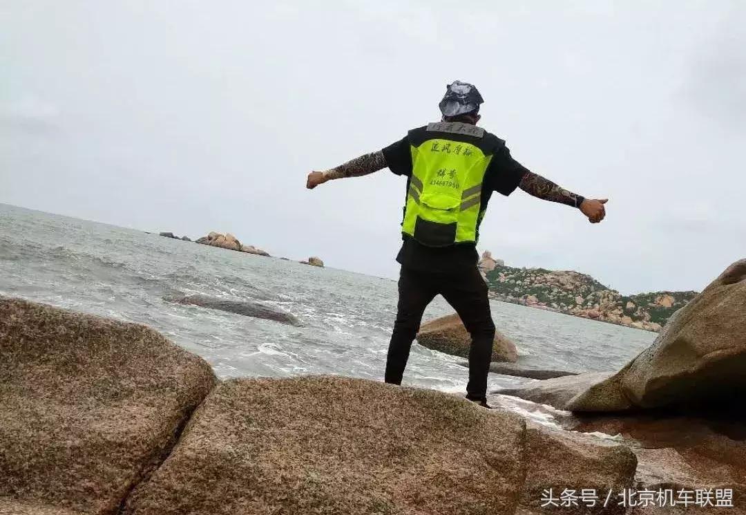 鎽╁弸鍏矾涓婂睍绀烘懇鎵樿溅甯呮皵鍗佽冻,鎽╁弸楠戣缇庢櫙瑙嗛